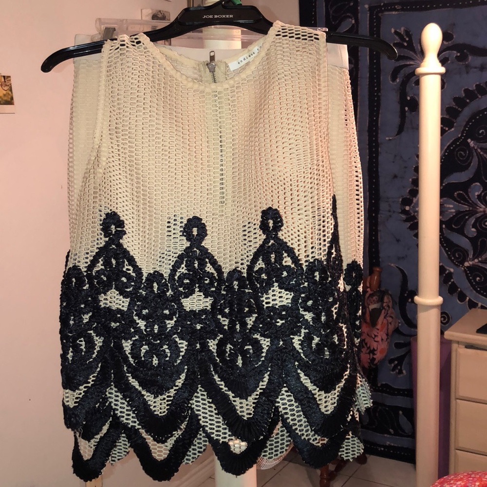 Boutique set - Picture 3 of 3